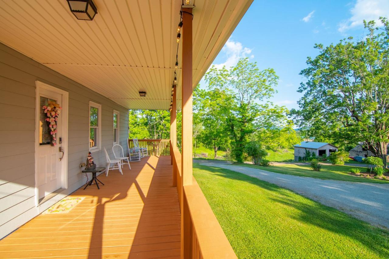 Newly Remodeled Luxury Cottage With Mountain Views Sparta Exteriör bild